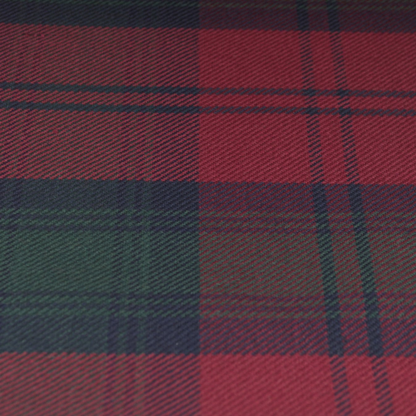 Lindsay Modern Tartan Crest Premium Quilt - Celtic Thistle Style
